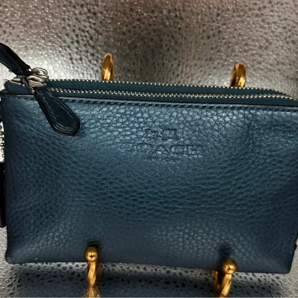 EUC Beautiful Coach Blueish Leather Wristlet - Picture 5 of 7